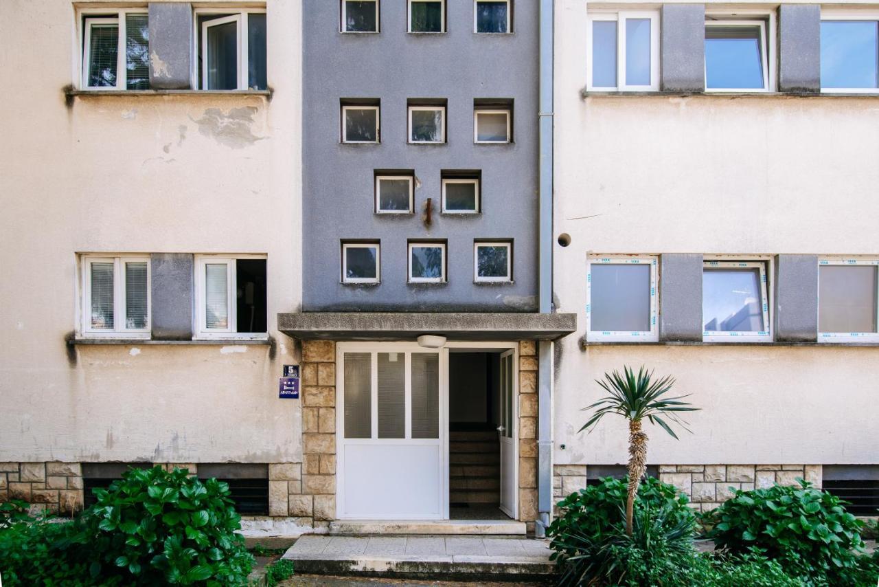 Sunnynest Apartment - 3Br Apt With Free Parking & Wi-Fi, Close To Lapad Bay Beach Dubrovnik Exterior photo